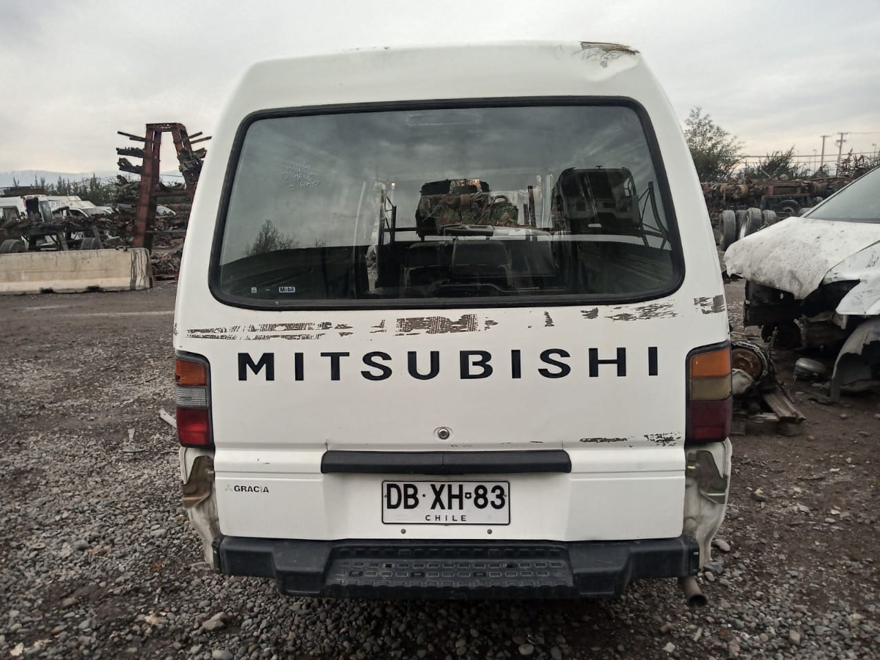  Mitsubishi L300 2011    EN DESARME